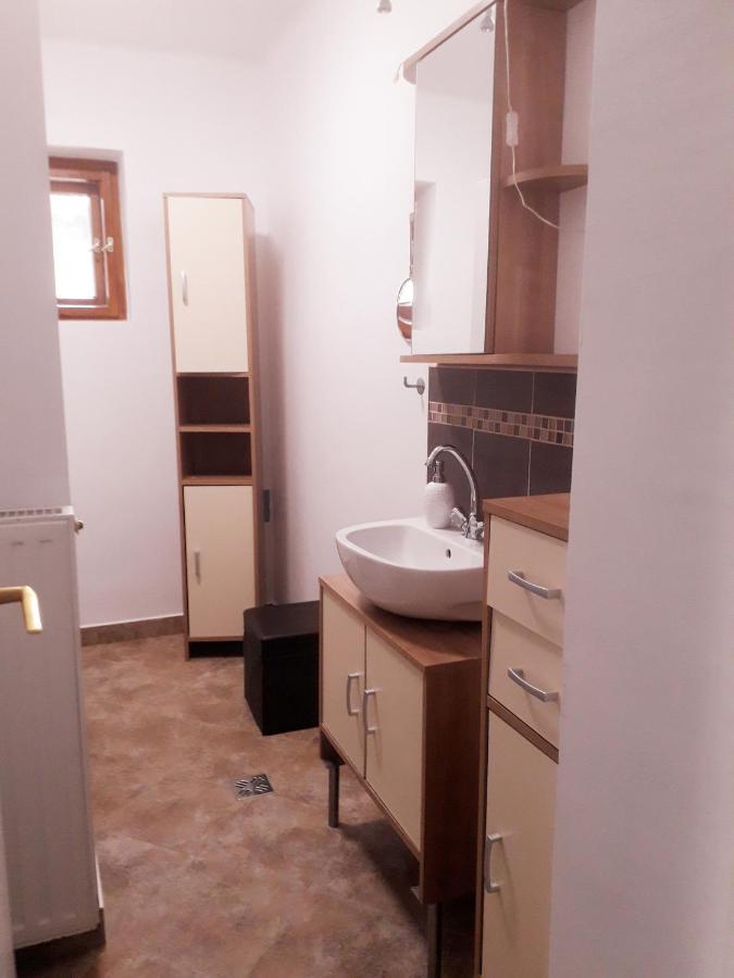 Rozmaring Apartman Zánka Villa Esterno foto