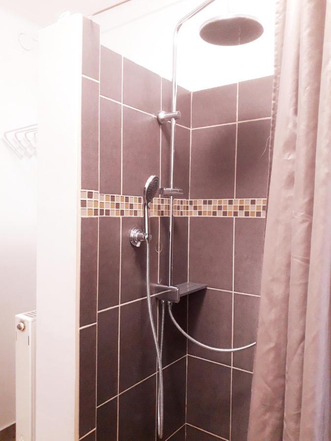 Rozmaring Apartman Zánka Villa Esterno foto